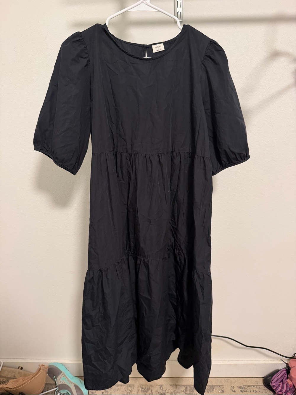 Wilfred Black Round-Neck Sleeveless Top